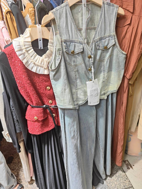 Women Casual Waistcoat With Loose Trousers